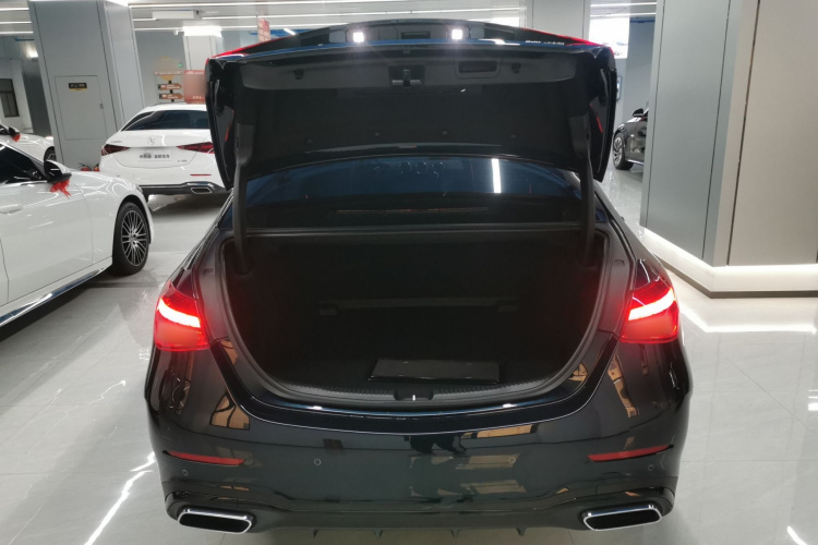 奔驰C级 2024款 改款二 C 260 L 皓夜运动版局部细节23