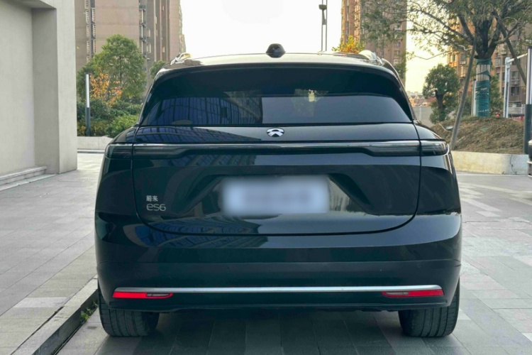 蔚来ES6 2023款 75kWh车身外观6001