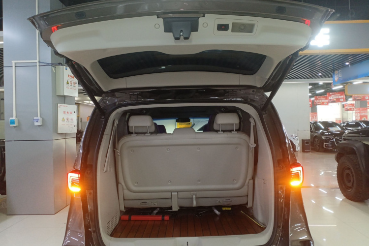 别克GL8 2022款 陆上公务舱 652T 豪华型局部细节23