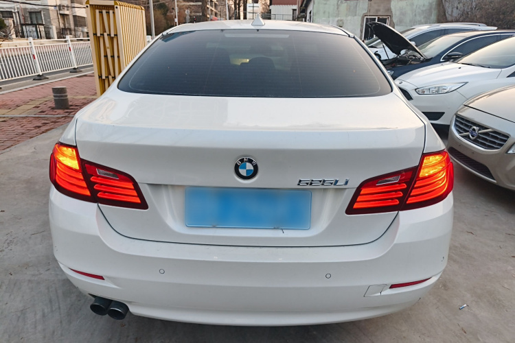 宝马5系 2014款 525Li 领先型车身外观6004