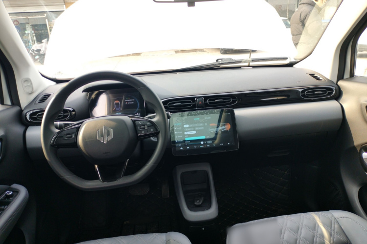 零跑汽车 零跑T03 2021款 400舒享版中控内饰12