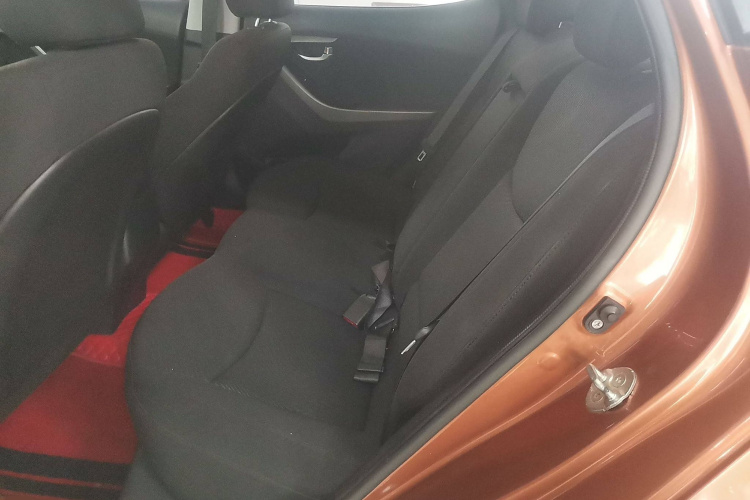 现代 朗动 2015款 1.6L 自动领先型中控内饰7004