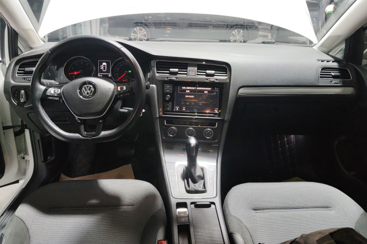 大众 高尔夫 2019款 280TSI DSG舒适型 国VI中控内饰12