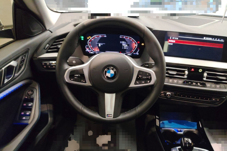 宝马2系(进口) 2023款 225i 四门轿跑车 M运动曜夜套装中控内饰13