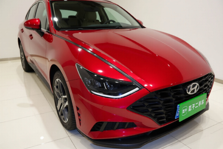 现代 索纳塔 2020款 270TGDi DCT GL领先版车身外观3