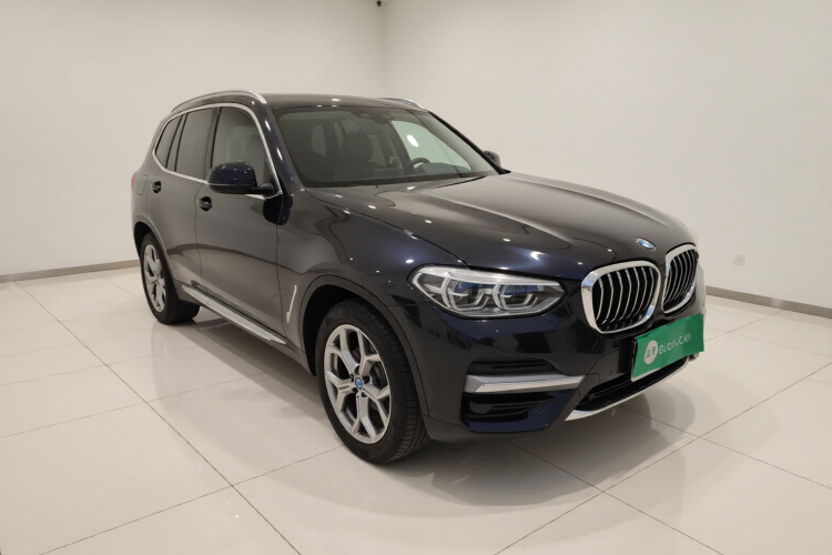 宝马X3 2021款 改款 xDrive28i 豪华套装车身外观3