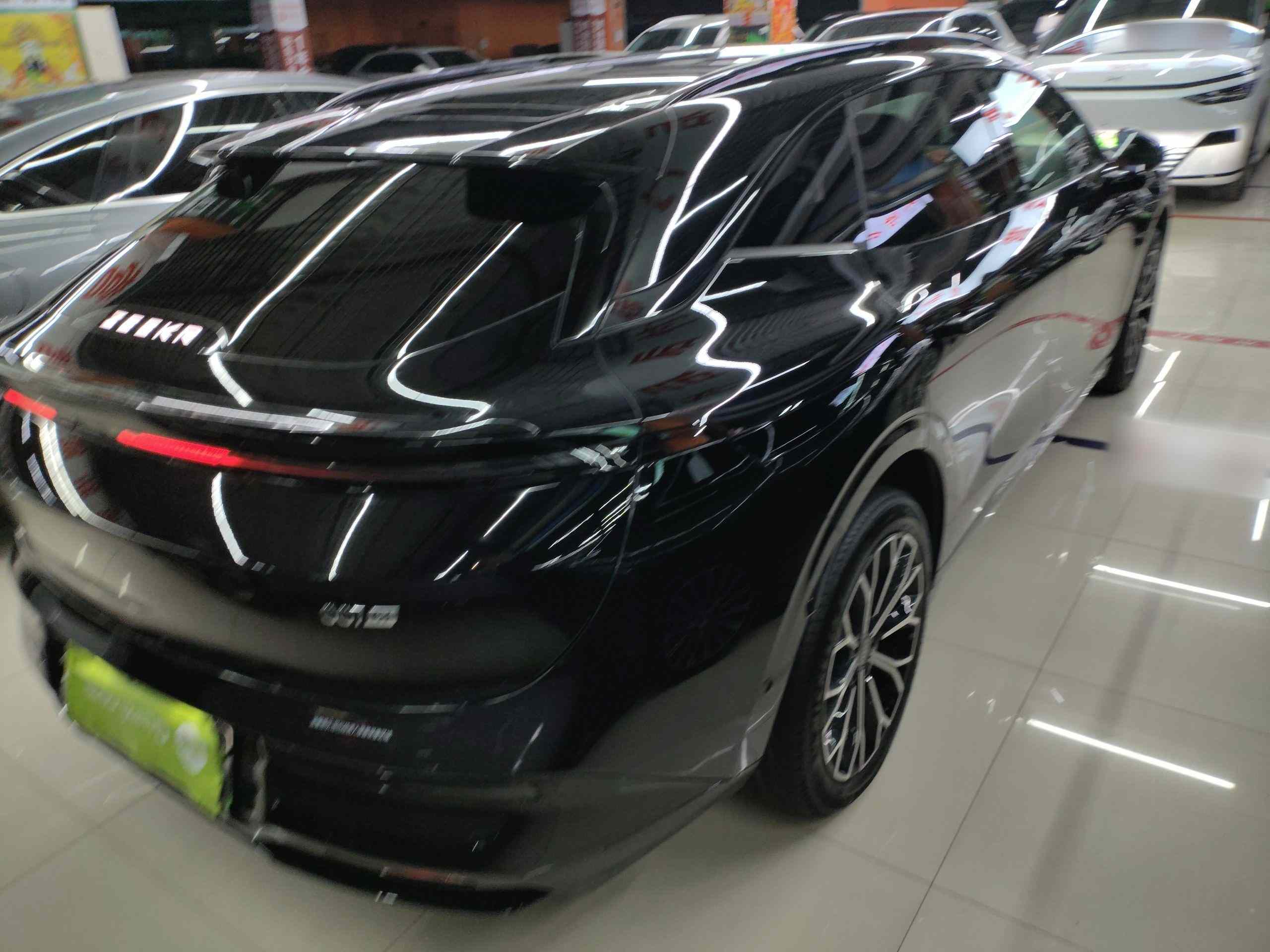 极氪007 2025款 四驱智驾版 75kWh(4)