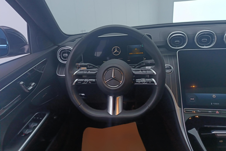 奔驰C级 2024款 改款 C 260 L 运动版中控内饰13