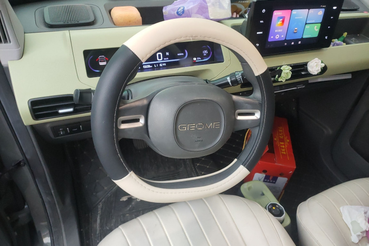 吉利银河 2023款 熊猫mini 新春版宝藏熊局部细节13