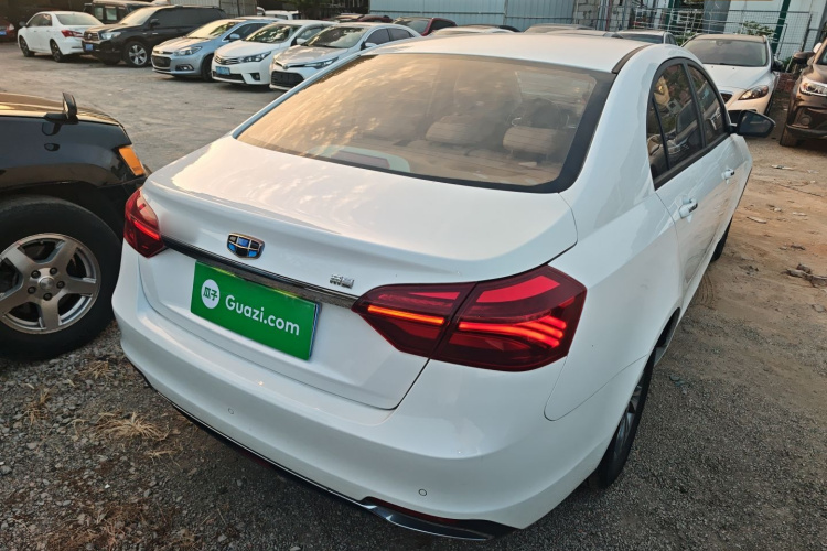 吉利汽车 帝豪 2018款 1.5L CVT豪华型车身外观7