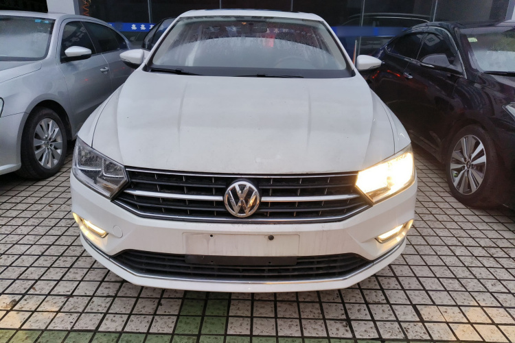 大众 宝来 2016款 1.6L 自动舒适型车身外观2