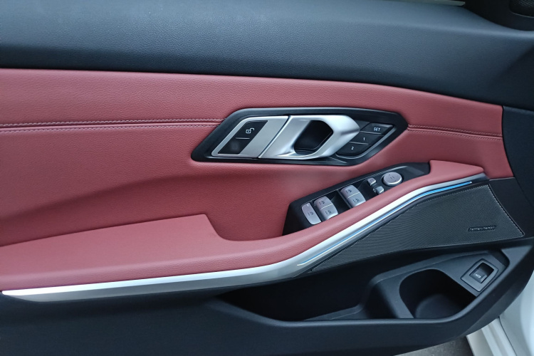 宝马3系 2024款 325Li M运动曜夜套装中控内饰7006