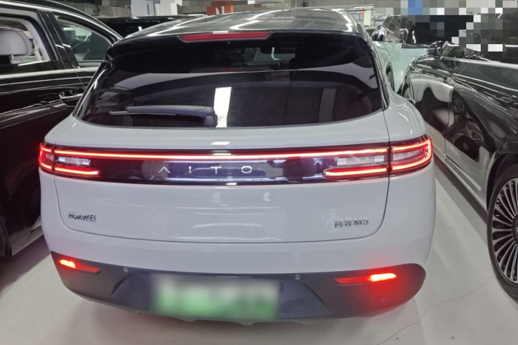 鸿蒙智行 问界M5 2022款 增程后驱标准版车身外观6004