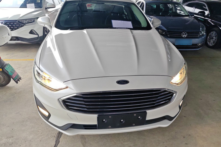 福特 蒙迪欧 2018款 EcoBoost 180 智控时尚型 国VI车身外观2