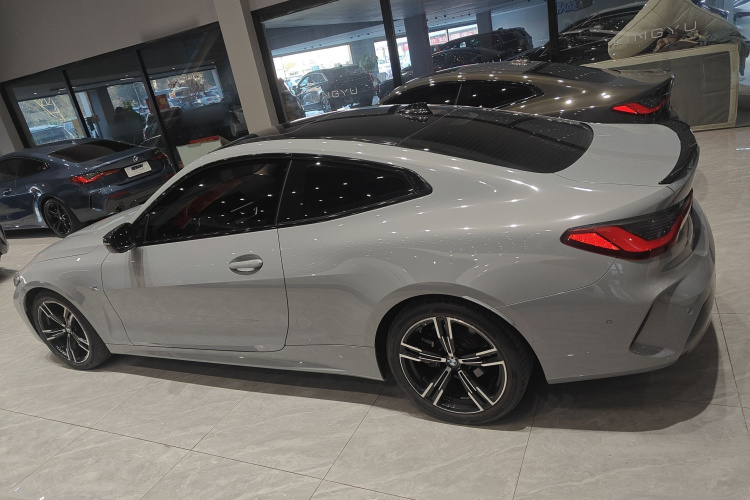 宝马4系 2022款 425i M运动套装车身外观6003