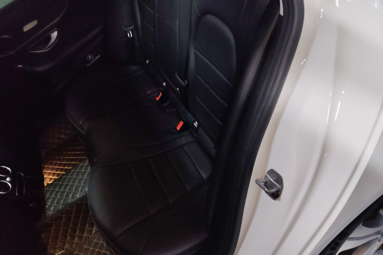 奔驰C级 2021款 C 260 L 运动版中控内饰21