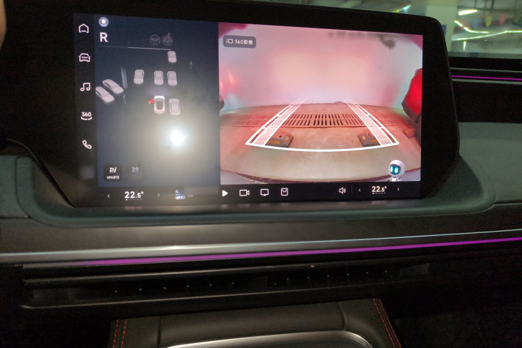 小鹏P7 2023款 P7i 702 Pro局部细节16