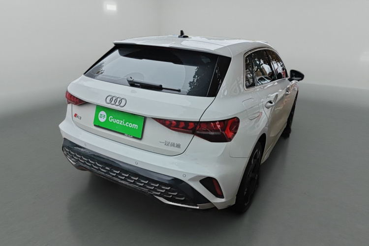 奥迪A3 2025款 Sportback 35TFSI 飞驰尊享型 +豪华臻选包车身外观7