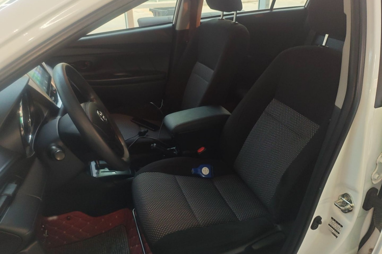 丰田 威驰 2019款 1.5L CVT创行版局部细节19