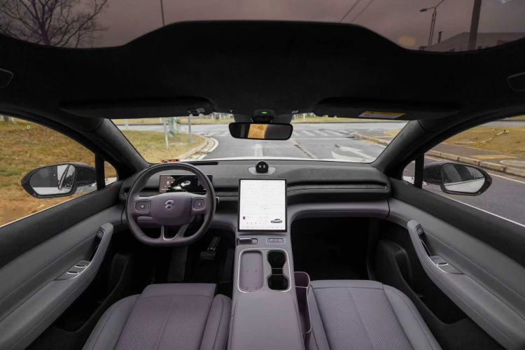 蔚来EC6 2024款 75kWh中控内饰7007