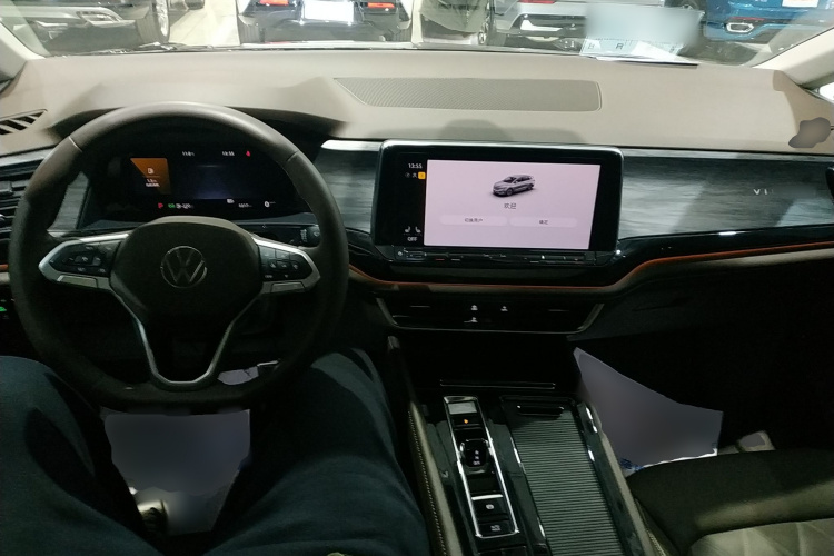 大众 威然 2024款 380TSI 尊贵版中控内饰12