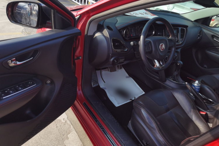 菲亚特 致悦 2014款 1.4T 自动运动版中控内饰20