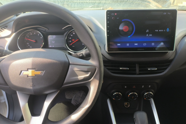 雪佛兰 科沃兹 2022款 325T 自动欣悦版中控内饰12