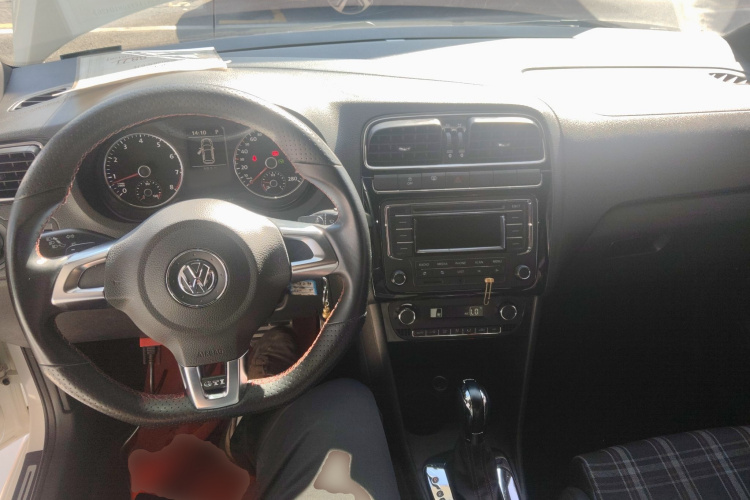 大众 Polo 2012款 1.4TSI GTI中控内饰12