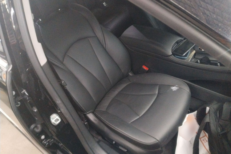 别克 君越 2022款 552T 豪华型局部细节41