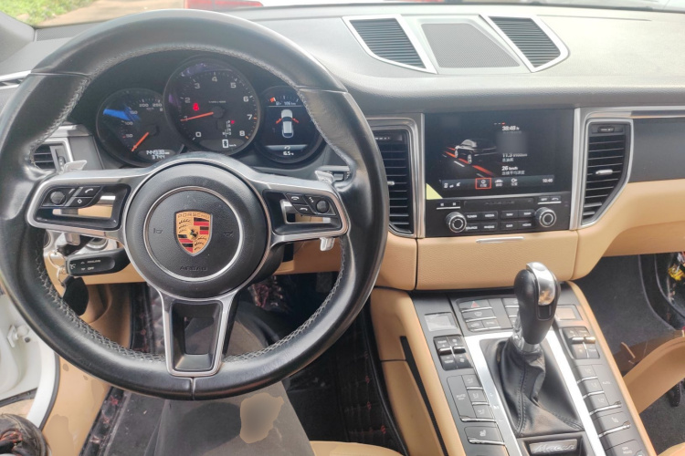 保时捷 2017款  Macan 2.0T中控内饰7002
