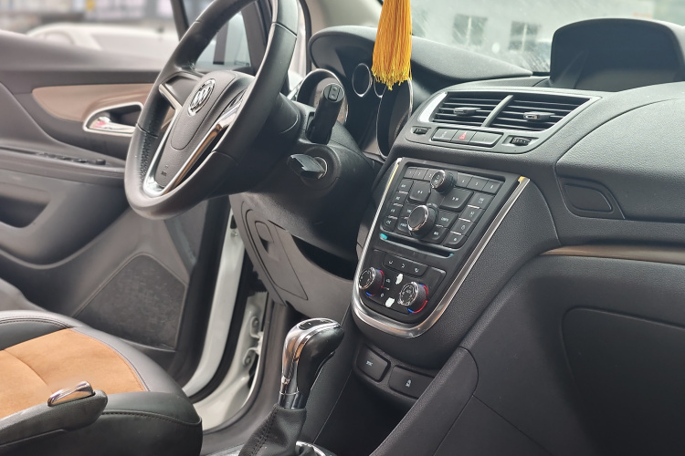 别克 昂科拉 2015款 1.4T 自动两驱都市领先型中控内饰7007