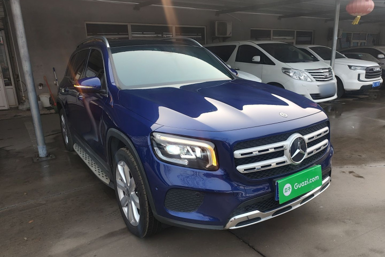 奔驰GLB 2020款 改款 GLB 200 时尚型车身外观3