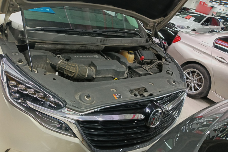 别克GL8 2022款 ES陆尊 653T 舒适型机舱底盘24