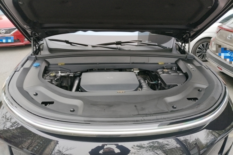 理想汽车 理想L9 2023款 Pro机舱底盘24
