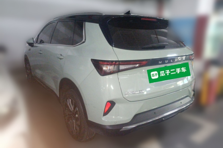 五菱汽车 五菱星辰 2021款 1.5T CVT星曜版车身外观5