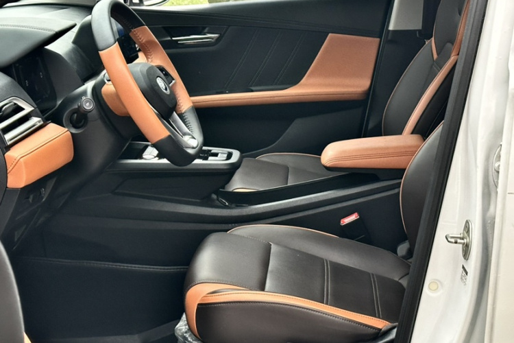 比亚迪e2 2021款 豪华型中控内饰7003