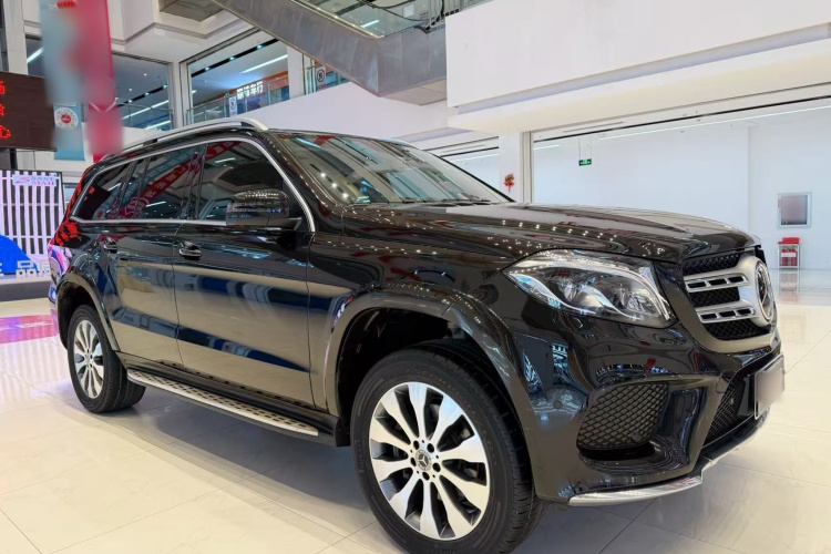 奔驰GLS 2018款 改款 GLS 400 4MATIC动感型车身外观6002