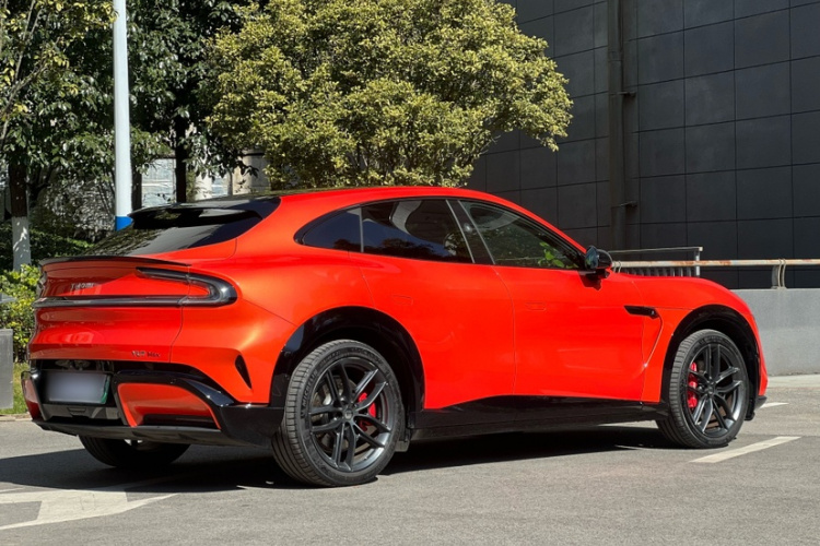 小米汽车 小米YU7 2025款 超长续航高性能四驱Max版车身外观6002