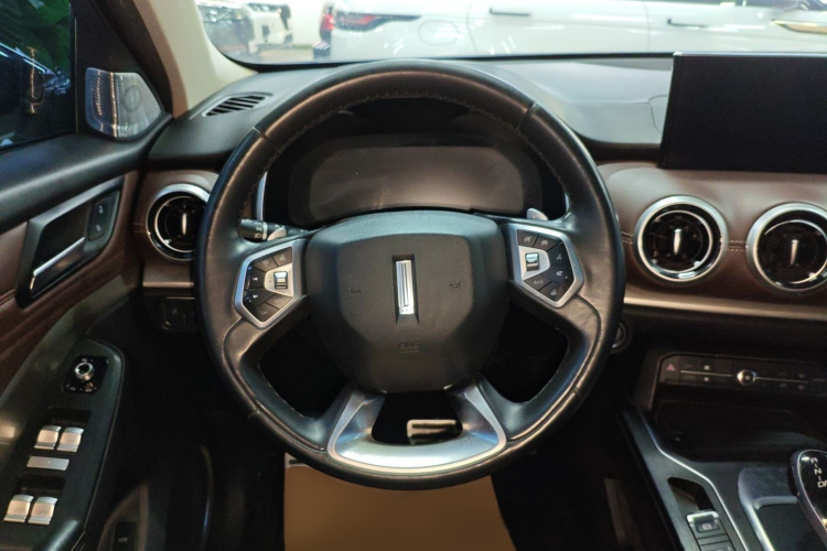 魏牌 VV6 2018款 2.0T 两驱超豪型 国V中控内饰13