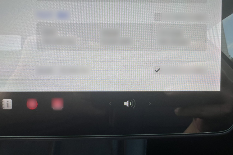 特斯拉 Model 3 2021款 标准续航后驱升级版局部细节9008