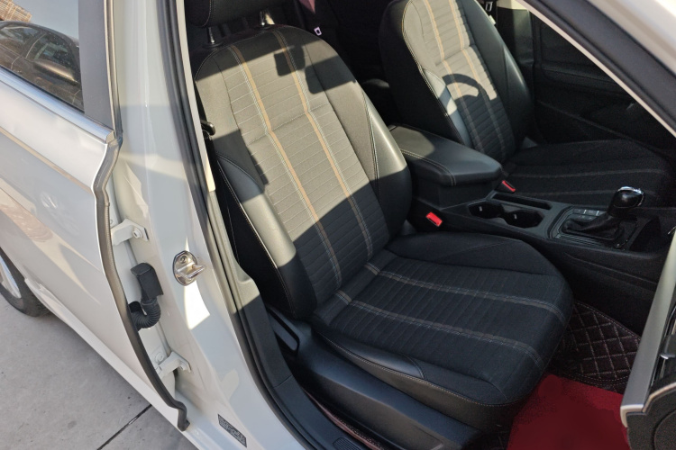 大众 朗逸 2019款 280TSI DSG舒适版 国VI局部细节41