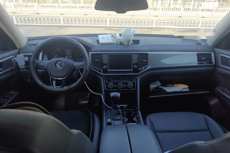 大众 途昂 2017款 380TSI 四驱舒适版中控内饰12
