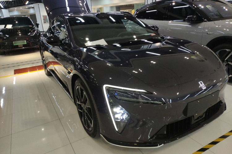 阿维塔06 2025款 Ultra纯电版车身外观6002