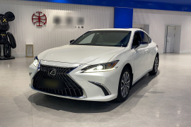 雷克萨斯ES 2022款 200 卓越版