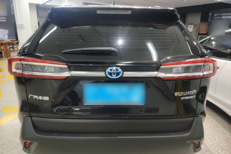 丰田 威兰达 2023款 双擎 2.5L E-CVT四驱豪华PLUS版车身外观6