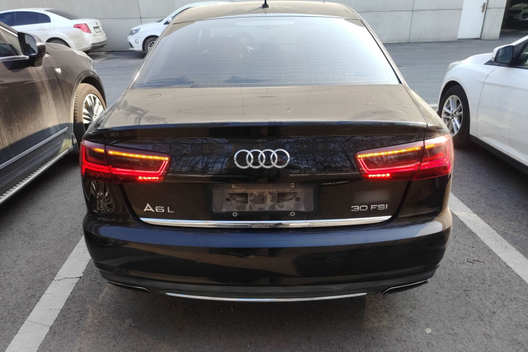 奥迪A6L 2017款 30 FSI 舒适型车身外观6