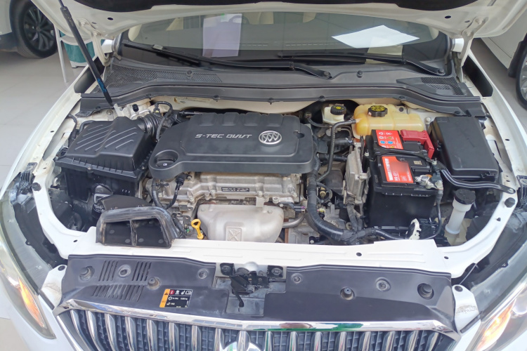 别克 英朗 2016款 15N 自动精英型局部细节24