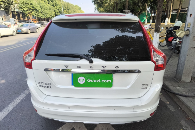 沃尔沃XC60 2017款 T5 AWD 智远升级版车身外观6004