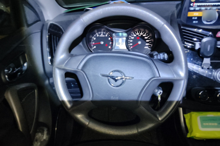 海马S5 2015款 1.6L 手动舒适型中控内饰13