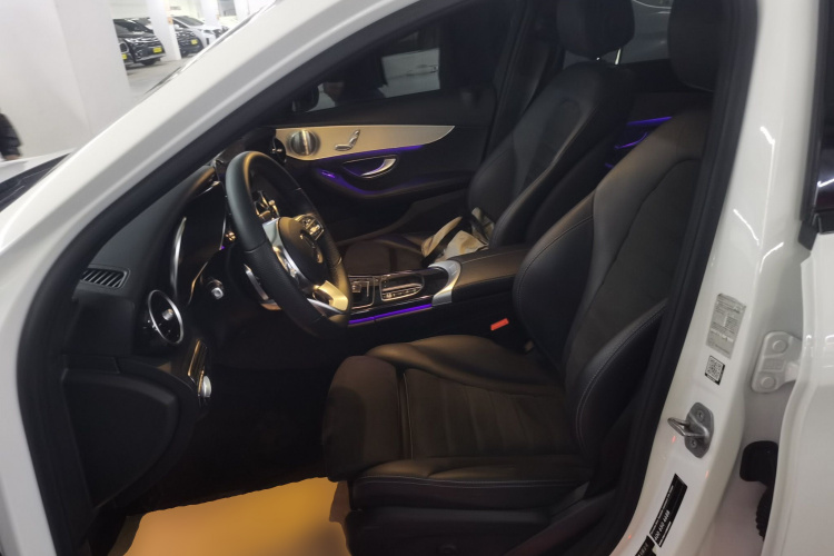 奔驰C级 2021款 C 260 星耀臻藏版中控内饰19